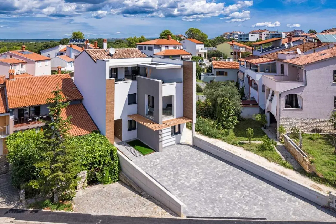 Apartment Eleonora Mare プーラ